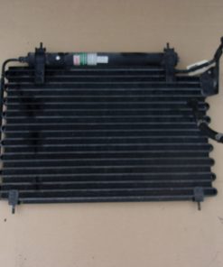 condensor 3.2L/4.0L XJ 300