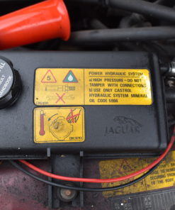 hydraulic reservoir XJ40