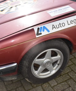 Spatbord links voor rood (CEK) XJ 40
